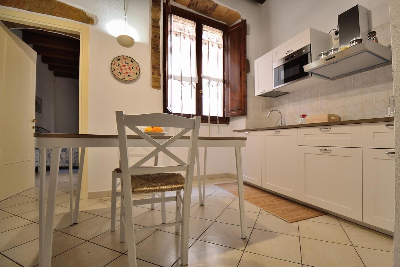Entu E Mari - Grecu Apartment กาญารี ภายนอก รูปภาพ