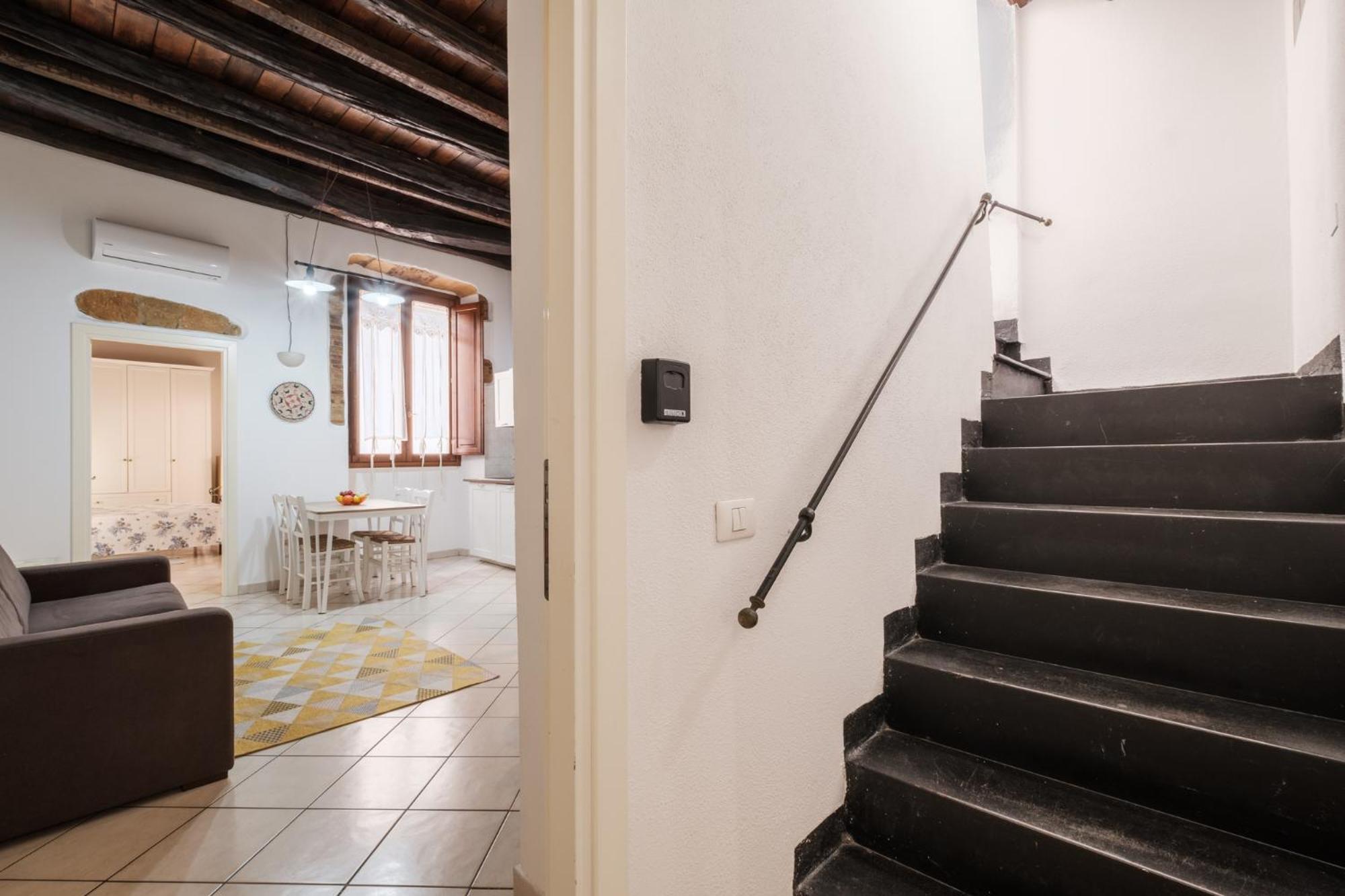 Entu E Mari - Grecu Apartment กาญารี ภายนอก รูปภาพ